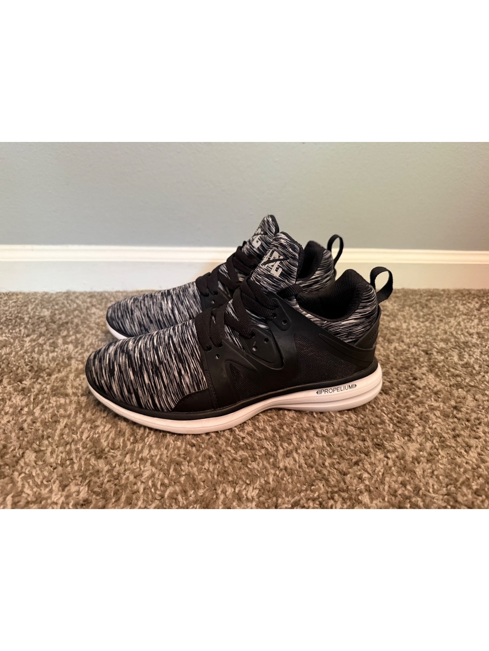 APL Ascend Training Shoes Women’s 8.5